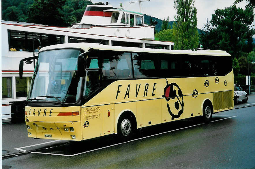 (049'610) - Favre, Rochefort - NE 21'764 - Bova am 7. September 2001 bei der Schiffl�ndte Thun