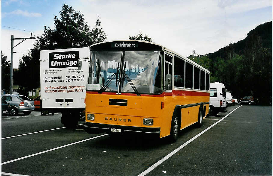 (049'634) - Selfors, Meiringen - BE 260 - Saurer/T�scher (ex P 24'236) am 11. September 2001 in Thun, Seestrasse