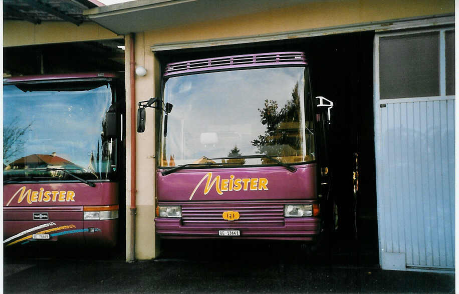 (050'520) - Meister, Thun - BE 13'661 - Dr�gm�ller am 29. Oktober 2001 in Thun, Garage