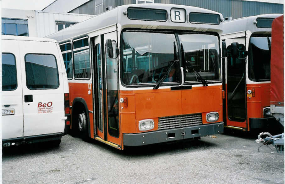 (050'603) - TPG Gen�ve - Nr. 173 - Volvo/R&J am 17. November 2001 in Biel, BTR (Teilaufnahme)