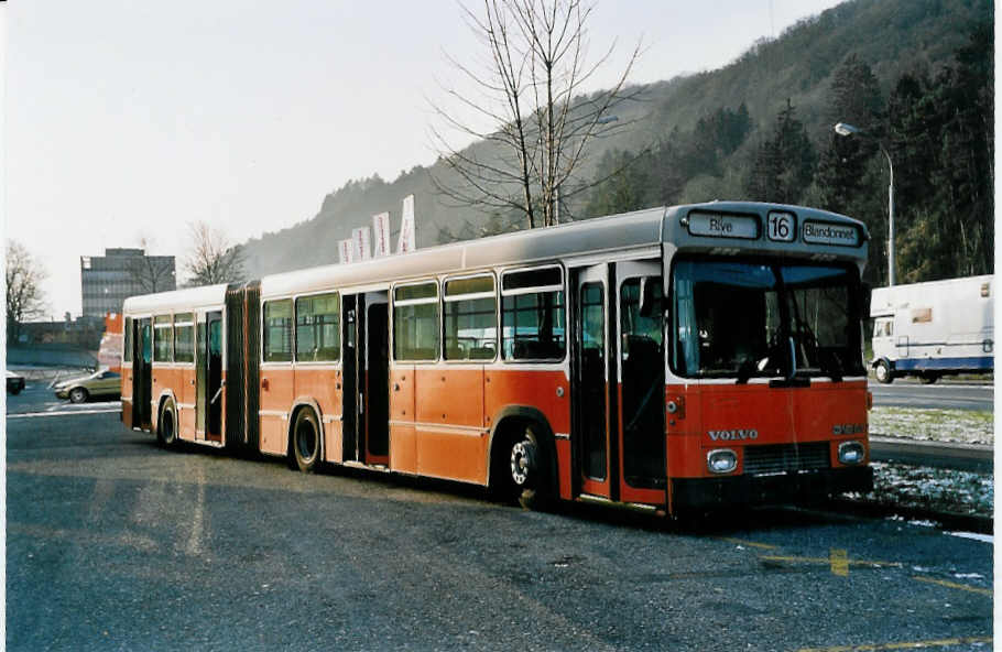 (050'830) - TPG Gen�ve - Nr. 170 - Volvo/R&J am 15. Dezember 2001 in Biel, BTR