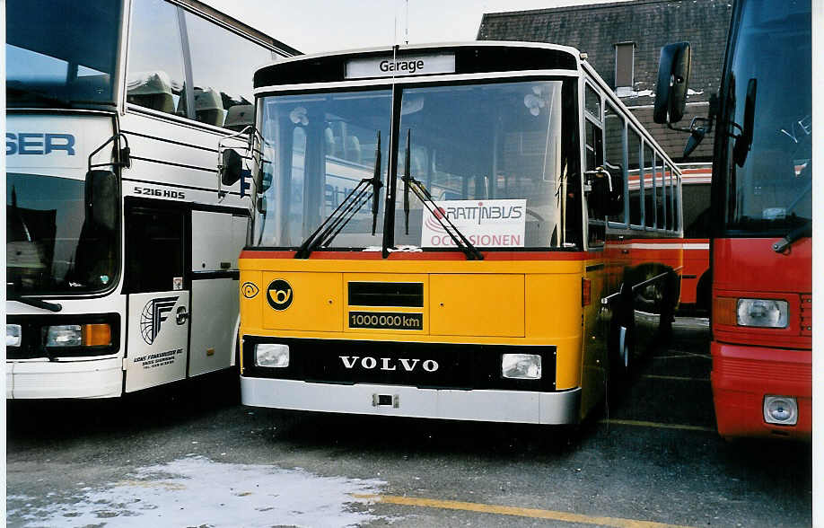 (050'834) - Brem, W�lflinswil - Nr. 2 - Volvo/T�scher am 15. Dezember 2001 in Aegerten, Rattinbus