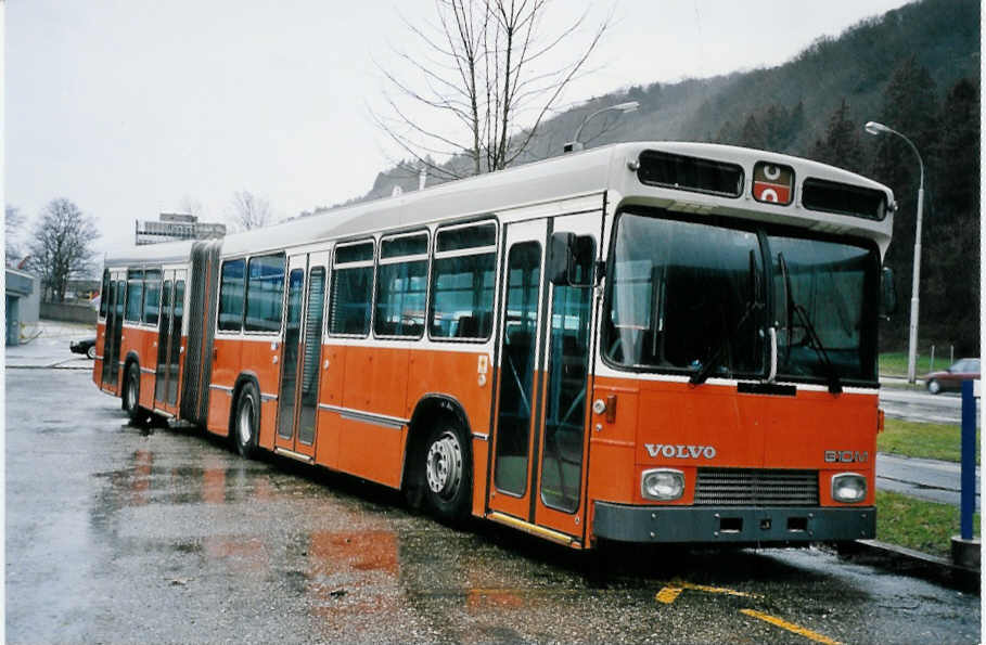 (051'130) - TPG Gen�ve - Nr. 162 - Volvo/R&J am 29. Dezember 2001 in Biel, BTR