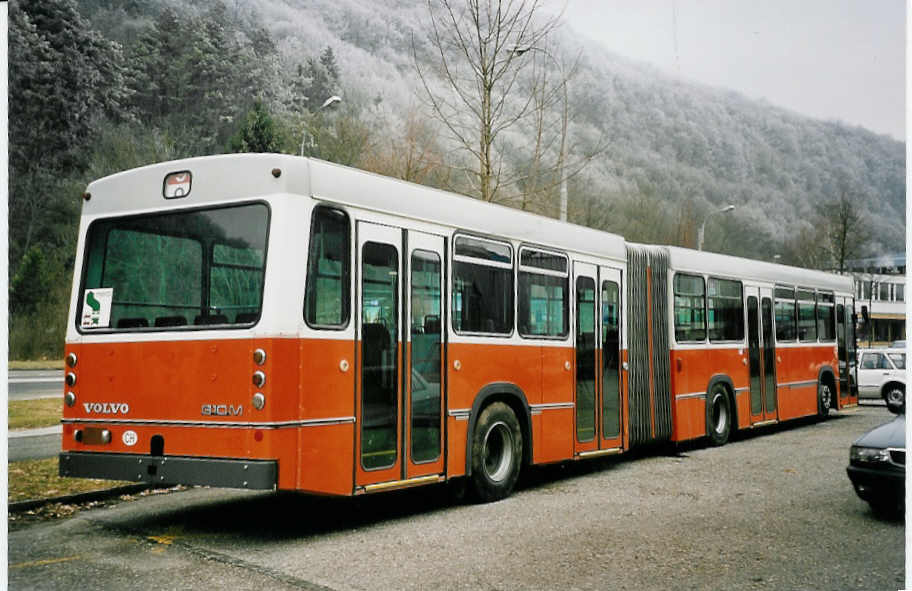 (051'532) - TPG Gen�ve - Nr. 162 - Volvo/R&J am 7. Januar 2002 in Biel, BTR