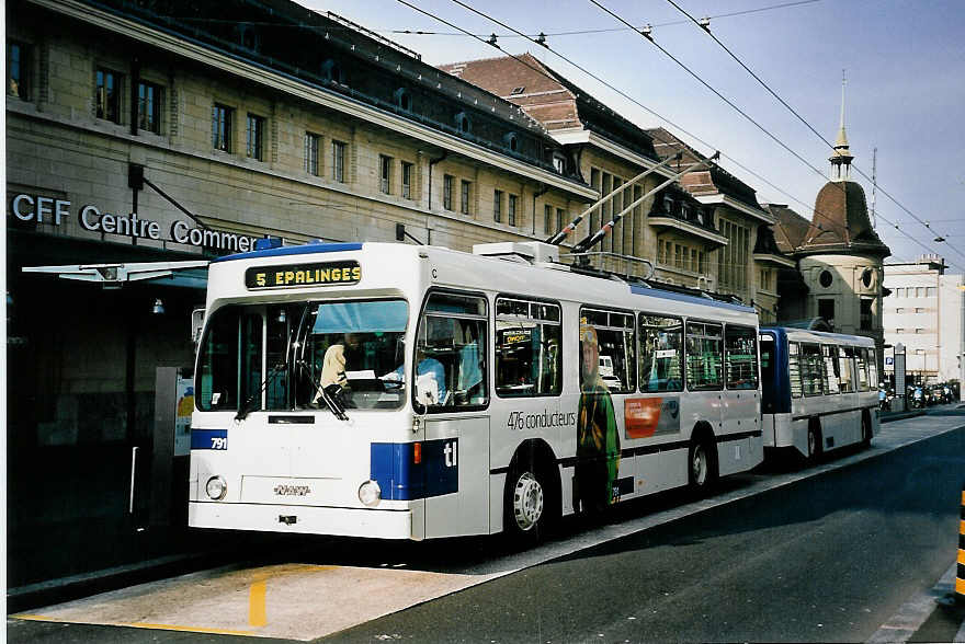 (052'228) - TL Lausanne - Nr. 791 - NAW/Lauber Trolleybus am 17. M�rz 2002 beim Bahnhof Lausanne