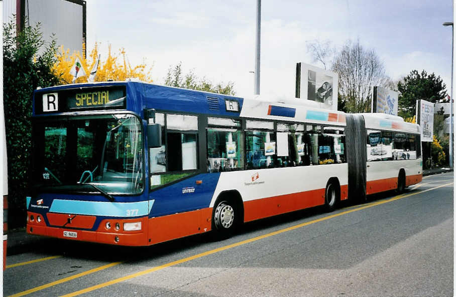 (052'317) - TPG Gen�ve - Nr. 377/GE 96'836 - Volvo am 17. M�rz 2002 in Gen�ve, Palexpo