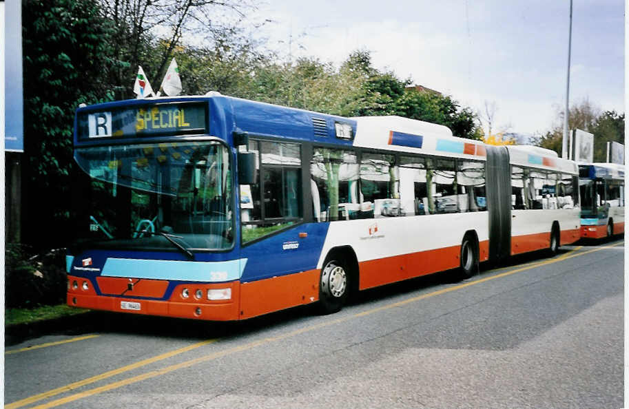 (052'319) - TPG Gen�ve - Nr. 339/GE 96'463 - Volvo am 17. M�rz 2002 in Gen�ve, Palexpo