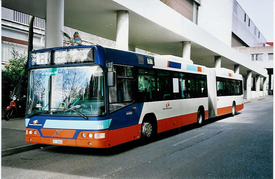 (052'320) - TPG Gen�ve - Nr. 314/GE 96'644 - Volvo am 17. M�rz 2002 in Gen�ve, Palexpo