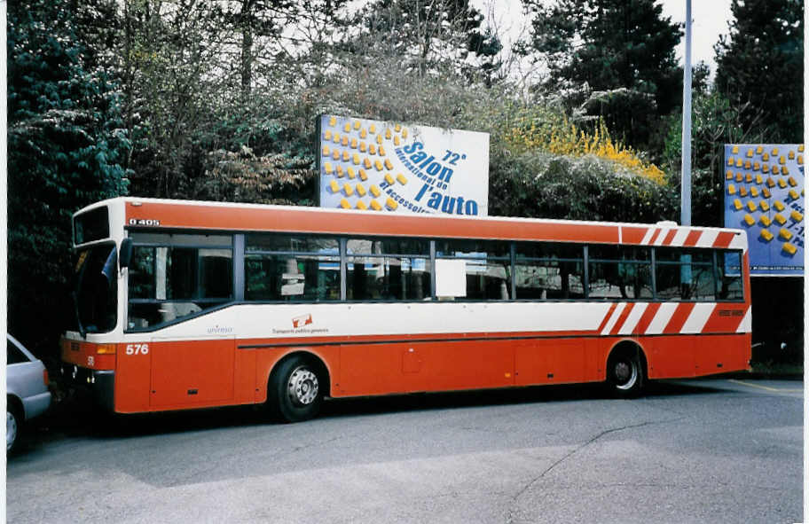 (052'321) - TPG Gen�ve - Nr. 576/GE 96'156 - Mercedes am 17. M�rz 2002 in Gen�ve, Palexpo