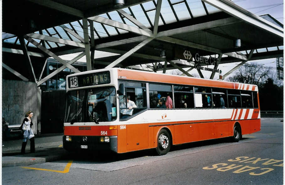 (052'337) - TPG Gen�ve - Nr. 564/GE 96'176 - Mercedes am 17. M�rz 2002 in Gen�ve, A�roport