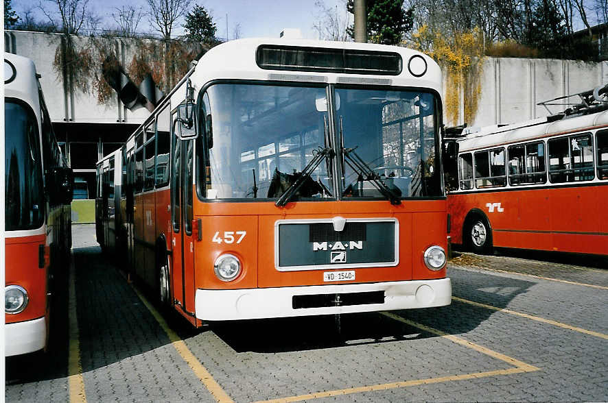 (052'406) - TL Lausanne - Nr. 457/VD 1540 - MAN am 17. M�rz 2002 in Lausanne, D�p�t Borde