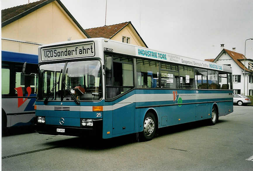 (052'535) - VZO Gr�ningen - Nr. 25/ZH 69'025 - Mercedes am 23. M�rz 2002 in Gr�ningen, Garage