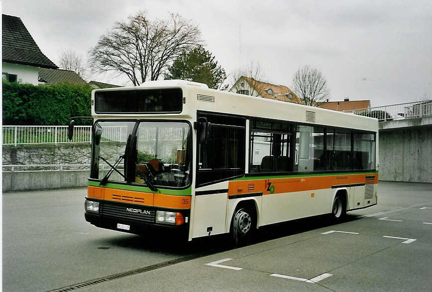(052'537) - VZO Gr�ningen - Nr. 35/ZH 282'038 - Neoplan (ex Schneider, Meilen Nr. 8) am 23. M�rz 2002 in Gr�ningen, Garage