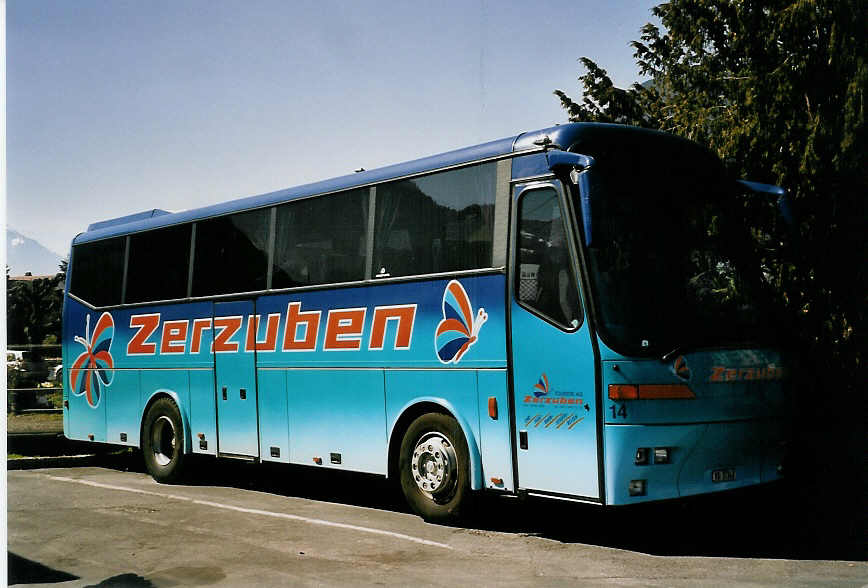 (052'623) - Zerzuben, Visp-Eyholz - Nr. 14/VS 37'343 - Bova am 29. M�rz 2002 beim Bahnhof Interlaken West