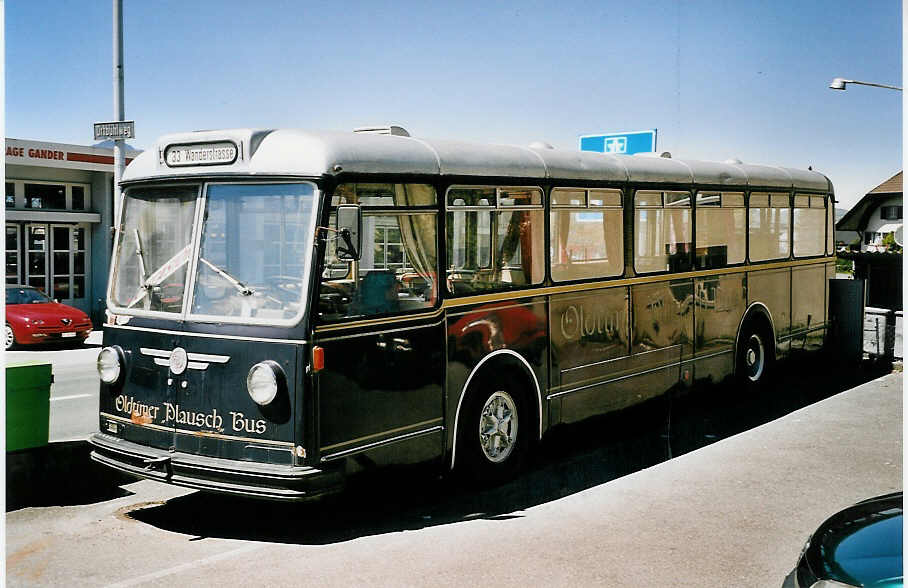 (053'320) - Reusser, Steffisburg - FBW/FHS (ex Berger, Chur; ex BVB Basel Nr. 25) am 14. Mai 2002 in Steffisburg, Restaurant B�ren