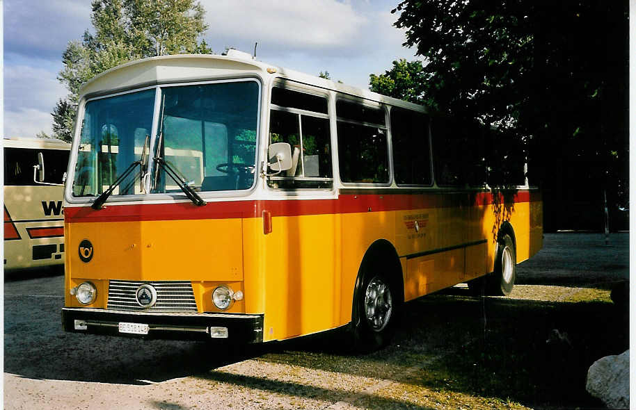 (053'531) - Gast, Gwatt - Nr. 27/BE 518'148 - Saurer/T�scher (ex AVG Grindelwald Nr. 28+27+19; ex Lienert, Einsiedeln) am 30. Mai 2002 in Thun, Lachenwiese