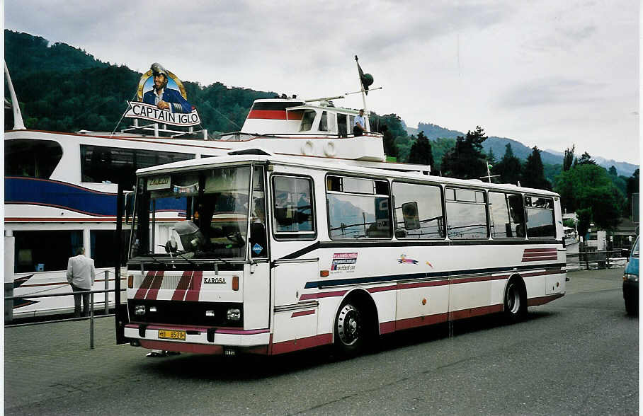 (053'610) - Aus der Tschechoslowakei: Prusa, Chotebor - HB-85-20 - Karosa am 3. Juni 2002 bei der Schiffl�ndte Thun
