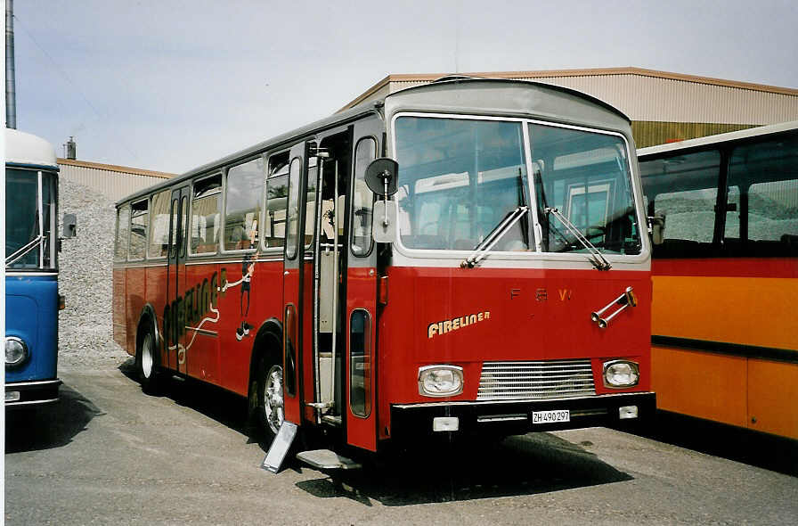(053'729) - Weidmann, Greifensee - ZH 490'297 - FBW/T�scher (ex VZO Gr�ningen Nr. 30) am 15. Juni 2002 in Hinwil, AMP