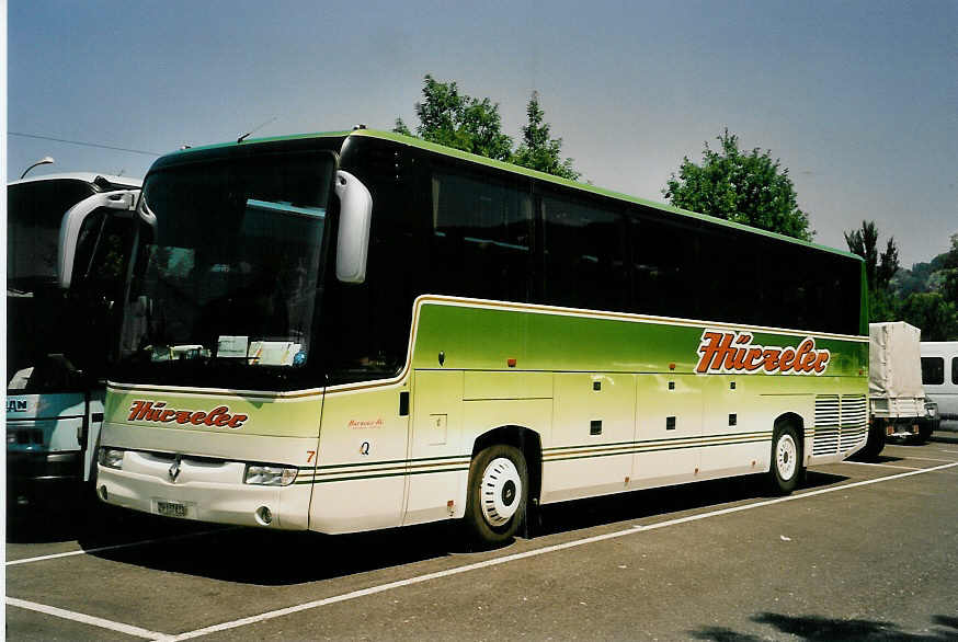 (054'209) - H�rzeler, Dietikon - Nr. 7/ZH 137'833 - Renault am 26. Juni 2002 in Thun, Seestrasse