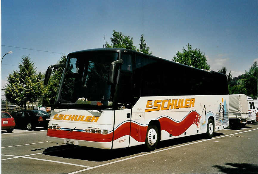 (054'217) - Schuler, Feusisberg - SZ 1581 - Volvo/Dr�gm�ller am 29. Juni 2002 in Thun, Seestrasse