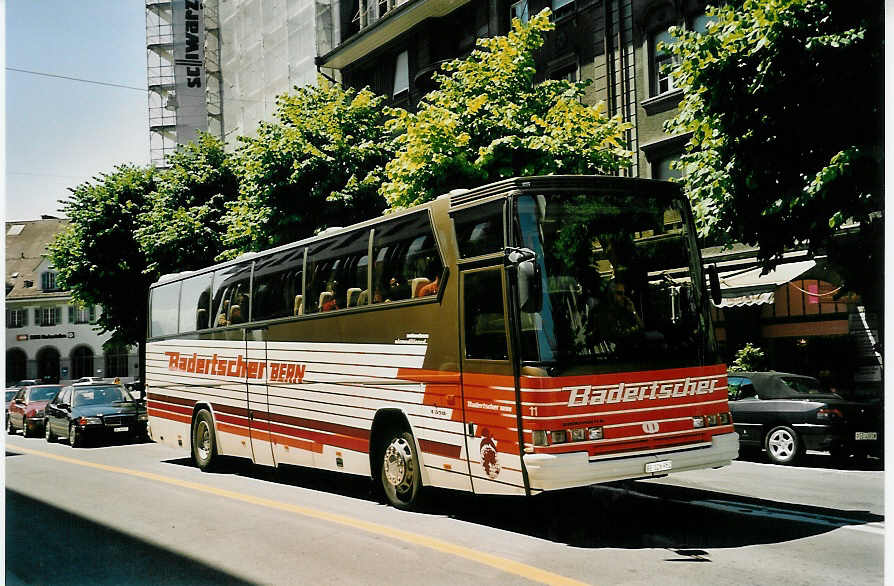 (054'219) - Badertscher, Bern - Nr. 11/BE 126'952 - Dr�gm�ller am 29. Juni 2002 in Thun, Bahnhofstrasse
