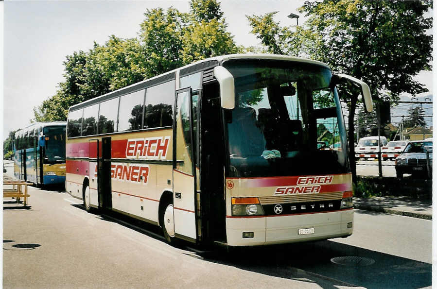 (054'304) - Saner, Laufen - Nr. 16/SO 21'633 - Setra am 1. Juli 2002 bei der Schiffl�ndte Thun