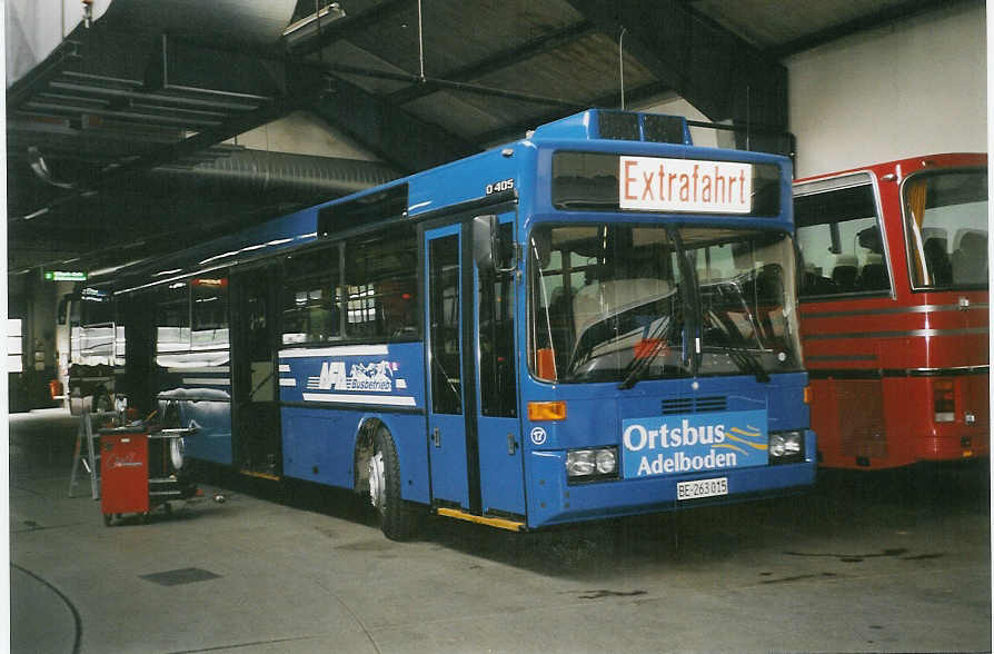 (054'928) - AFA Adelboden - Nr. 17/BE 263'015 - Mercedes (ex Fr�hlich, Z�rich Nr. 603; ex VBZ Z�rich Nr. 682) am 24. Juli 2002 im Autobahnhof Adelboden