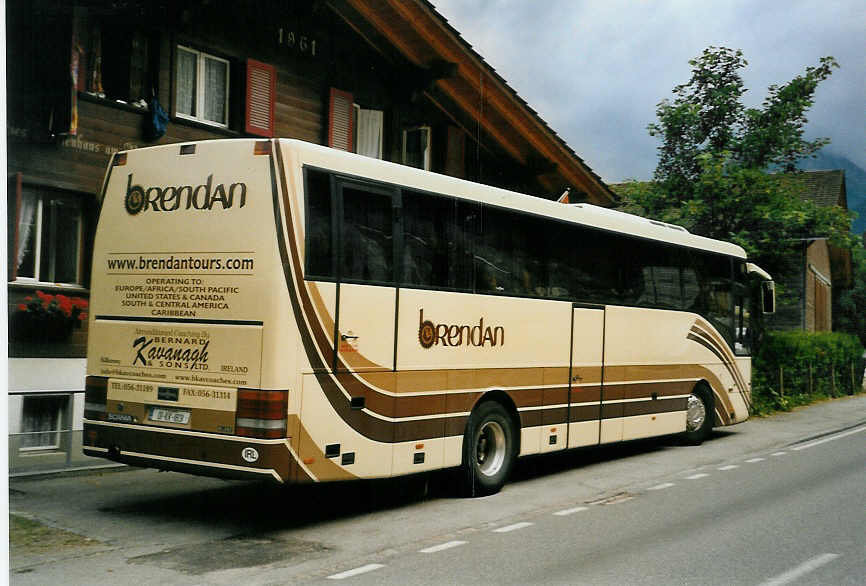 (054'931) - Aus Irland: Kavanagh, Killarney - 01-KK-1831 - Van Hool/Scania am 24. Juli 2002 in Adelboden, Margeli
