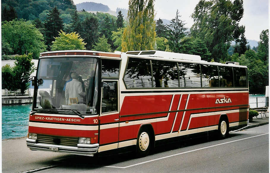(055'424) - ASKA Aeschi - Nr. 10/BE 26'721 - Dr�gm�ller am 24. August 2002 bei der Schiffl�ndte Thun