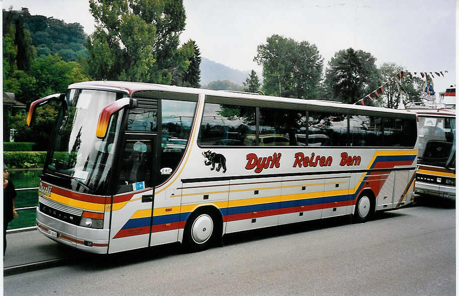 (055'536) - Dysli, Bern - Nr. 23/BE 28'435 - Setra am 29. August 2002 bei der Schiffl�ndte Thun