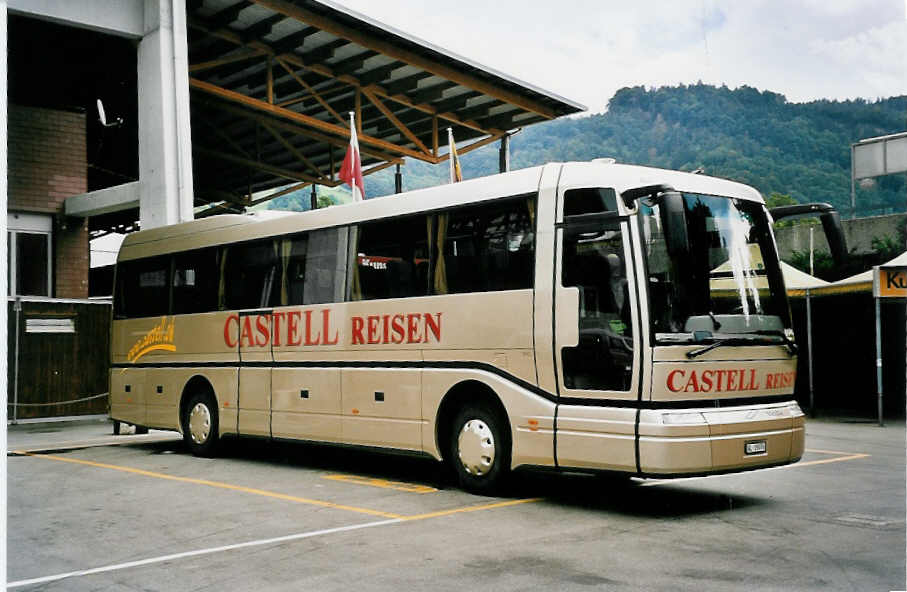 (055'923) - Castell, N�fels - GL 15'076 - Volvo/Barbi am 4. September 2002 in Thun, Grabengut