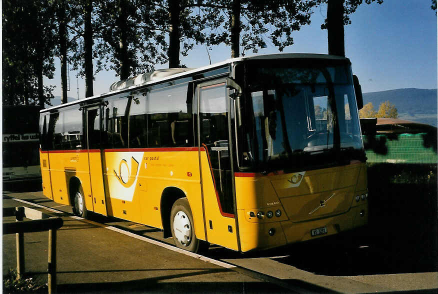 (056'222) - Ev�quoz, Erde - VS 3291 - Volvo am 29. September 2002 in Yverdon, Expo.02