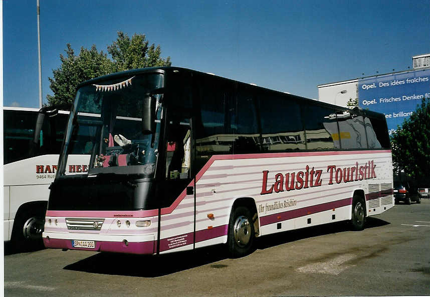 (056'304) - Aus Deutschland: Lausitz, Welzow - SPN-AA 200 - Dr�gm�ller am 30. September 2002 in Biel, Terminal B