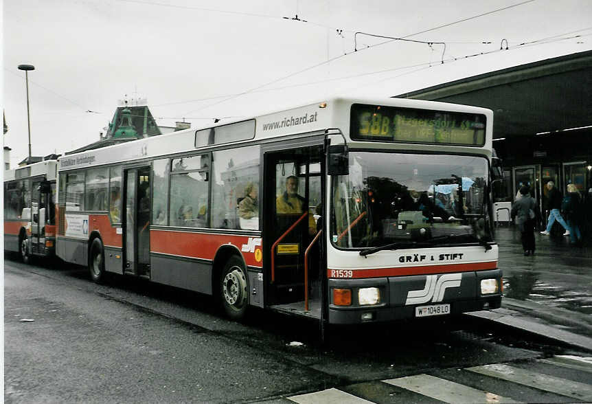 (056'419) - Dr. Richard - Nr. R1539/W 1048 LO - Gr�f&Stift am 8. Oktober 2002 in Wien, Hietzing