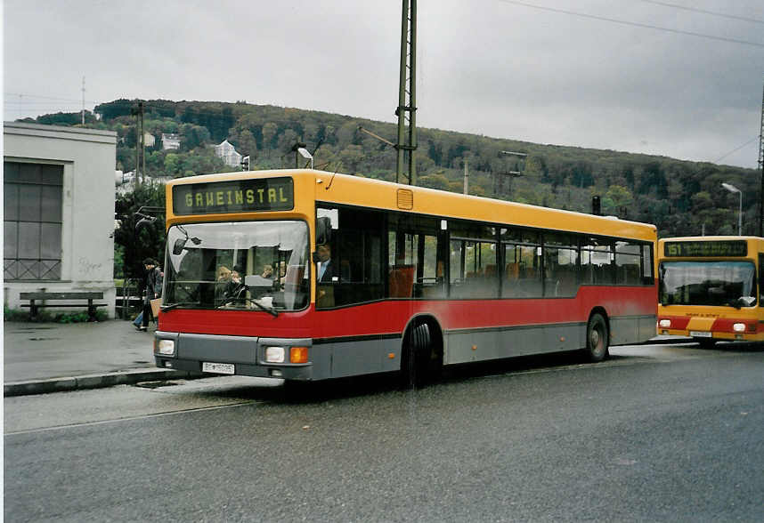 (056'515) - PostBus - BD 15'035 - Gr�f&Stift am 8. Oktober 2002 in Wien, H�tteldorf
