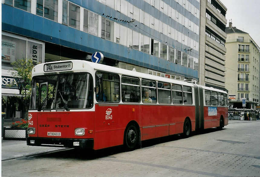 (056'610) - Wiener Linien - Nr. 8040/W 8040 LO - Gr�f/Steyr am 9. Oktober 2002 in Wien, Landstrasse