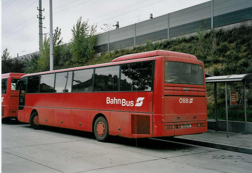 (056'716) - �BB - BB 2588 - MAN am 9. Oktober 2002 in Wien, Simmering