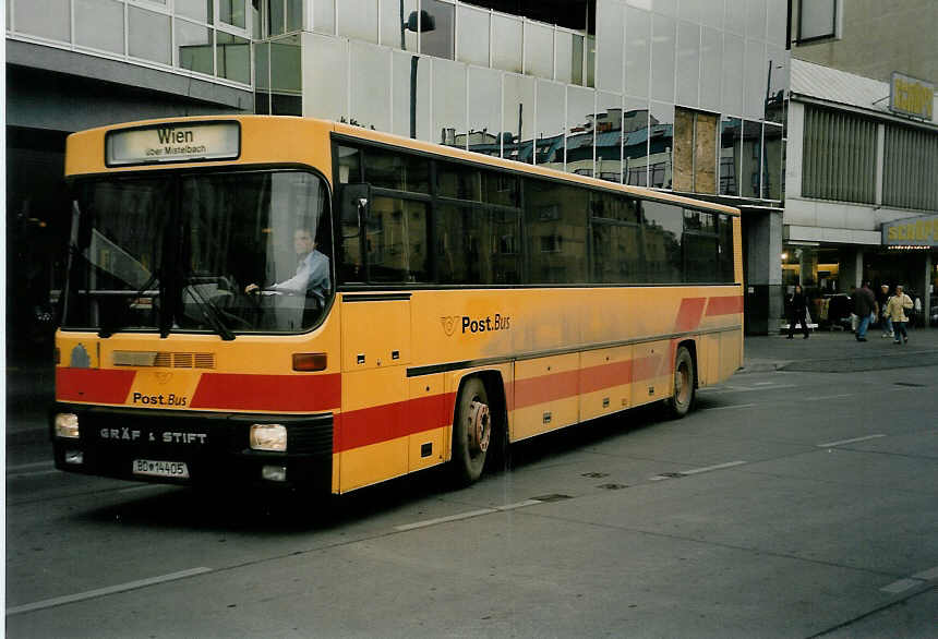 (056'805) - PostBus - BD 14'405 - Gr�f&Stift am 10. Oktober 2002 in Wien, Floridsdorf