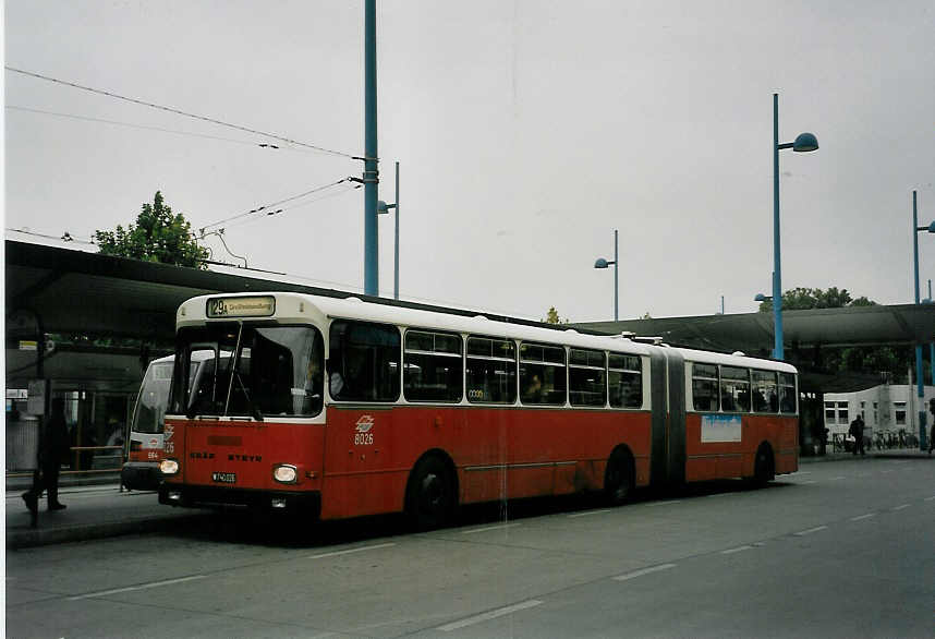 (056'811) - Wiener Linien - Nr. 8026/W 740'026 - Gr�f/Steyr am 10. Oktober 2002 in Wien, Floridsdorf