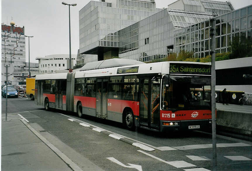 (056'823) - Wiener Linien - Nr. 8115/W 8115 LO - Gr�f/Steyr am 10. Oktober 2002 in Wien, Spittelau