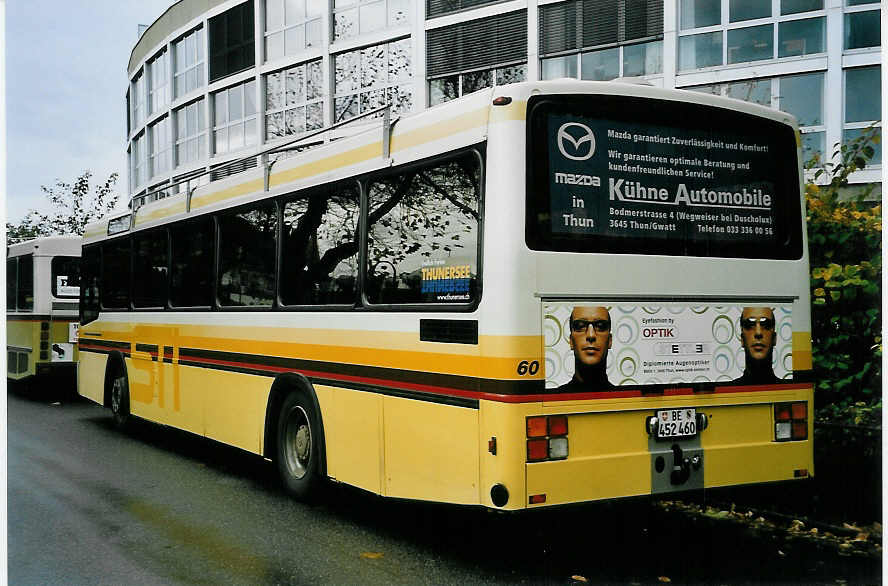 (057'313) - STI Thun - Nr. 60/BE 452'460 - Mercedes/R&J am 4. November 2002 bei der Schiffl�ndte Thun
