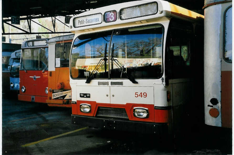 (058'226) - TPG Gen�ve (Favre) - Nr. 549 - FBW/Hess-Lauber (ex Nr. 259) am 1. Januar 2003 in Gen�ve, D�p�t