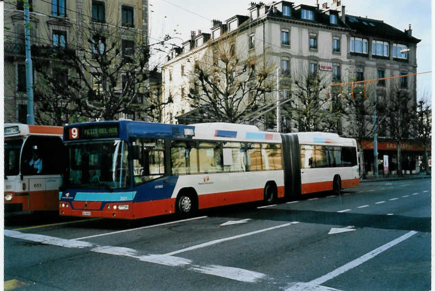 (058'320) - TPG Gen�ve - Nr. 321/GE 96'678 - Volvo am 1. Januar 2003 in Gen�ve, 22-Cantons