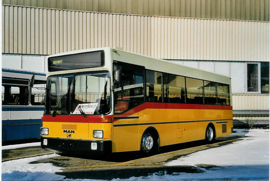 (058'636) - Erne, Full - MAN/G�ppel am 1. Februar 2003 in Biel, Rattinbus