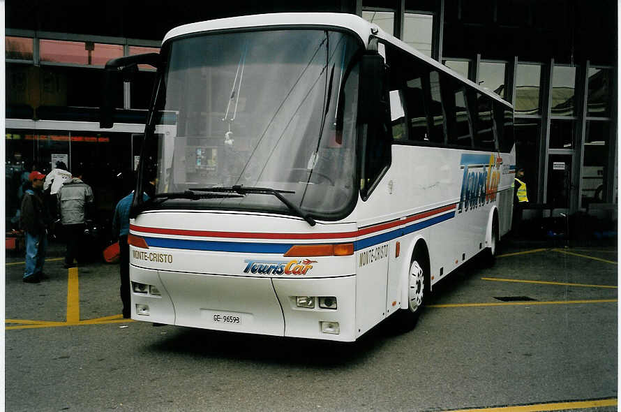 (059'129) - TourisCar, Gen�ve - GE 96'593 - Bova am 16. M�rz 2003 in Gen�ve, A�roport