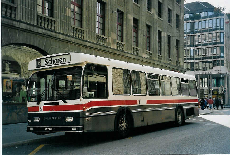 (059'329) - VBSG St. Gallen - Nr. 218/SG 141'218 - Saurer/Hess am 29. M�rz 2003 beim Bahnhof St. Gallen
