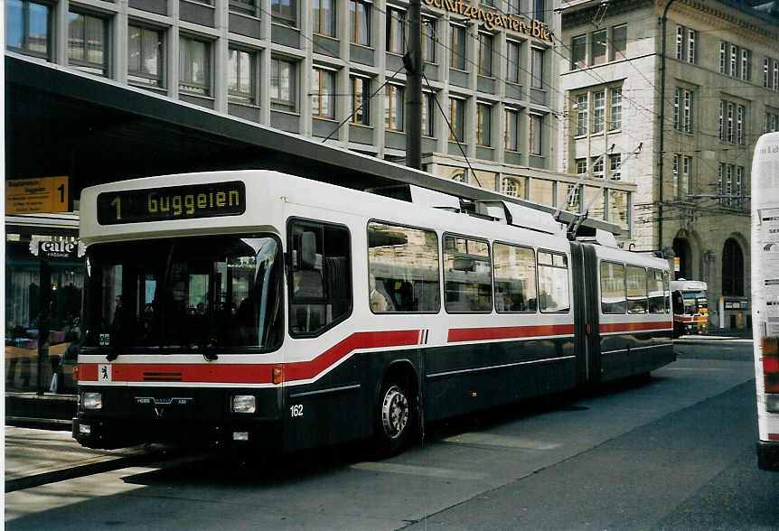 (059'333) - VBSG St. Gallen - Nr. 162 - NAW/Hess Gelenktrolleybus am 29. M�rz 2003 beim Bahnhof St. Gallen