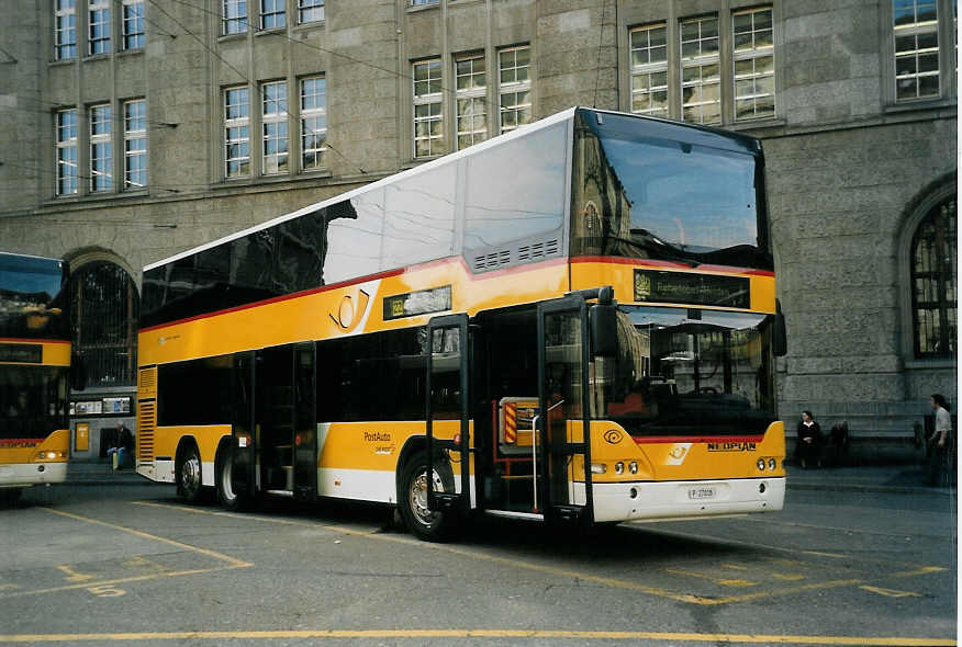 (059'407) - PTT-Regie - P 27'018 - Neoplan am 29. M�rz 2003 beim Bahnhof St. Gallen
