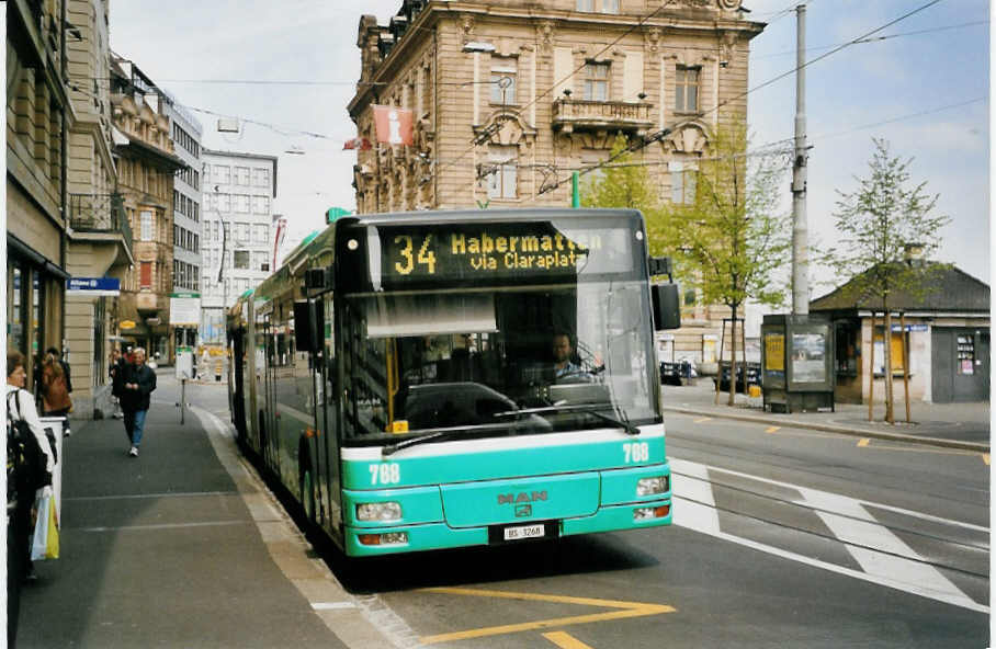 (059'836) - BVB Basel - Nr. 768/BS 3268 - MAN am 19. April 2003 in Basel, Schiffl�nde