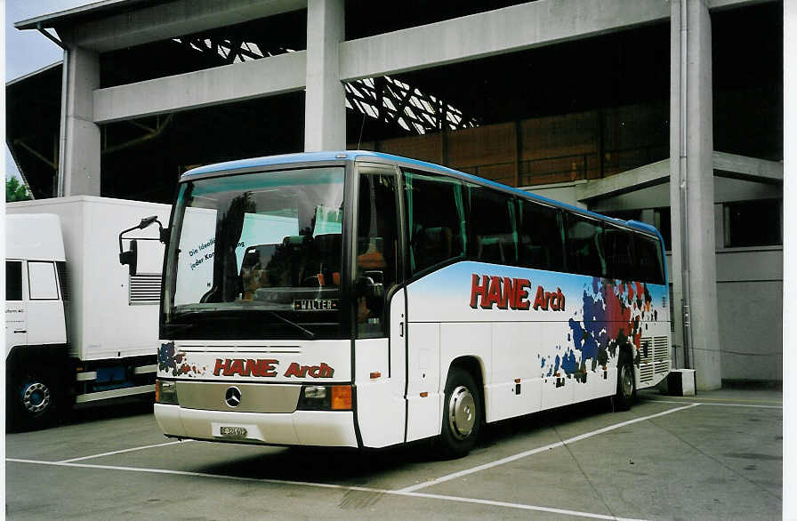 (060'615) - H�ne, Arch - BE 324'609 - Mercedes am 13. Juni 2003 in Thun, Grabengut